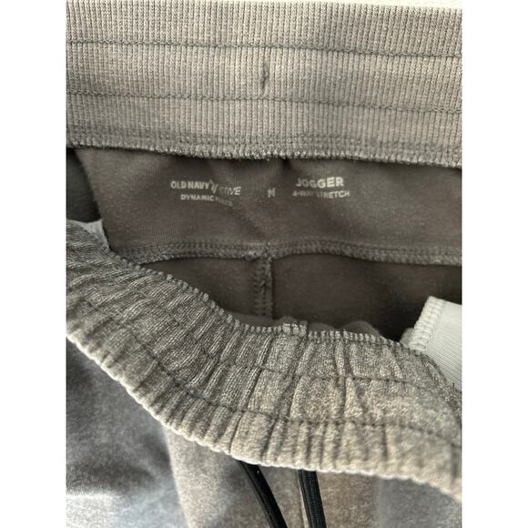 Mens pants- bundle of‎ 3. Small to medium old navy, all in motion mutual weave - Picture 7 of 7
